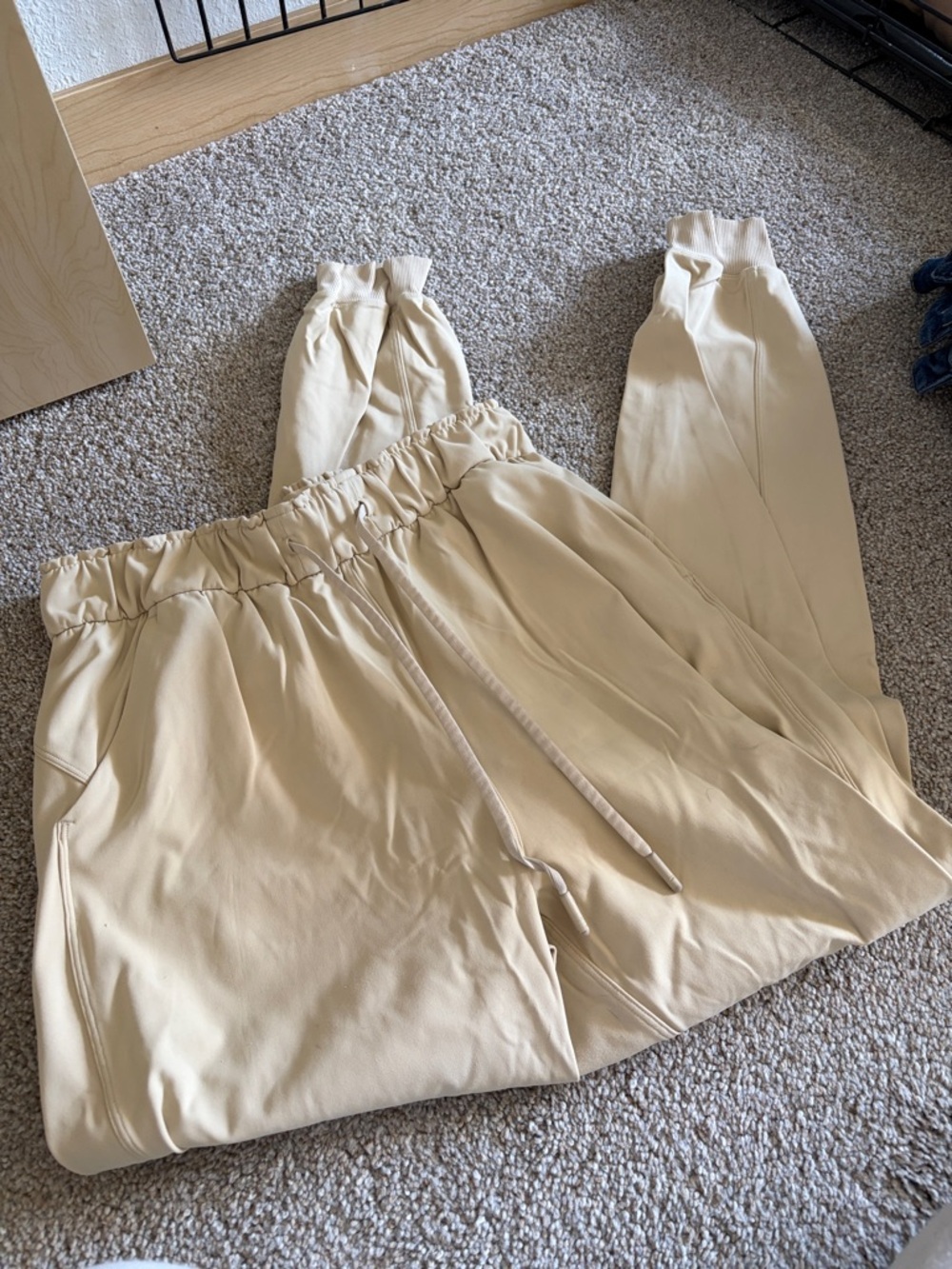lululemon athletica Sandstone Beige Elastic Waist Joggers